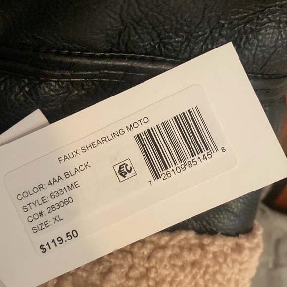 MARALYN & ME faux shearling moto! - Picture 5 of 6